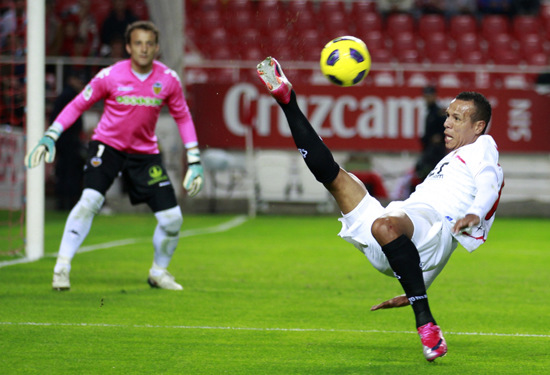 而是训练有 而是训练有